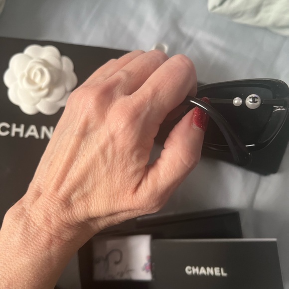 Brand new chanel sunglasses . Impulse purchase and never wore!! - Picture 4 of 4